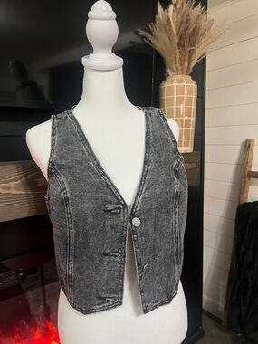 SHEIN Washed Black Denim Vest